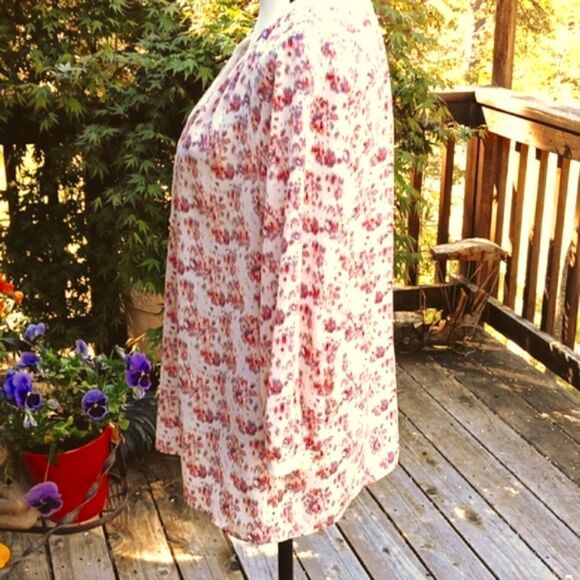 Violet & Claire Semi-Sheer Top - Picture 4 of 11